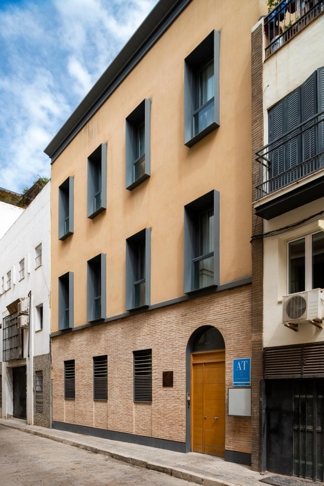 Suites Maestranza - Herreria By Magno Apartments Sevilla Exterior foto